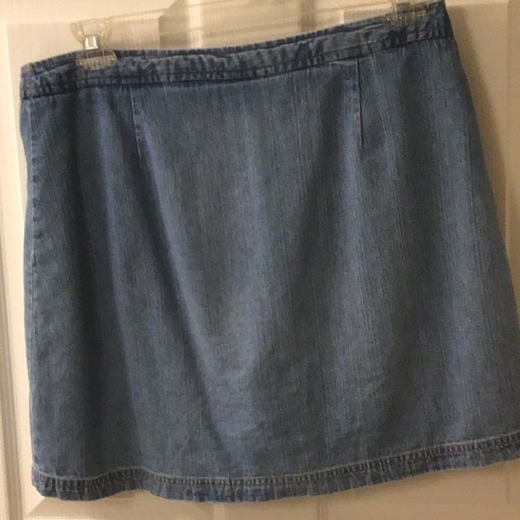 Cute denim Jean Skort - Picture 4 of 6
